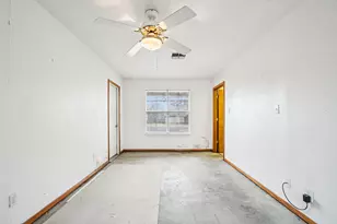 102 Stubblefield Dr, Elgin, TX 78621 - Photo 26