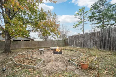 102 Stubblefield Drive, Elgin, TX 78621 - Photo 34