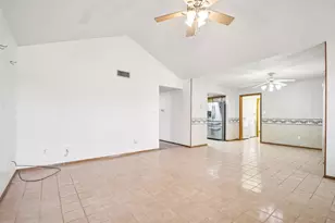 102 Stubblefield Dr, Elgin, TX 78621 - Photo 8