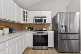 411 W Live Oak St, Austin, TX 78704 - Photo 12
