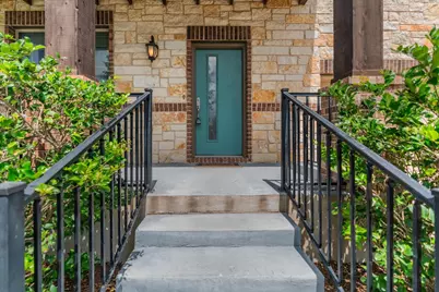5600 Bonneville Bend, Austin, TX 78744 - Photo 2