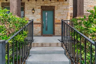 5600 Bonneville Bend, Austin, TX 78744 - Photo 2