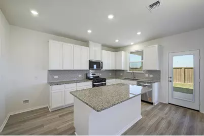 307 Summit Drive, Lockhart, TX 78644 - Photo 10