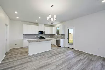 307 Summit Drive, Lockhart, TX 78644 - Photo 8