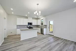 307 Summit Dr, Lockhart, TX 78644 - Photo 8