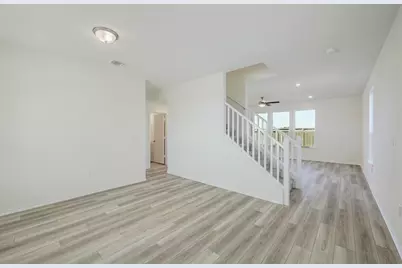 307 Summit Drive, Lockhart, TX 78644 - Photo 4