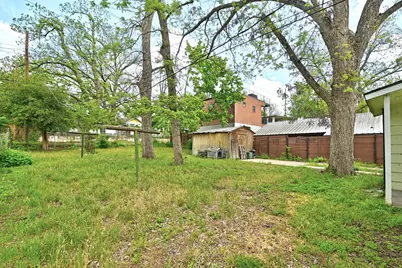 1710 Holly Street, Austin, TX 78702 - Photo 8