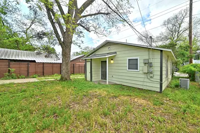 1710 Holly Street, Austin, TX 78702 - Photo 2