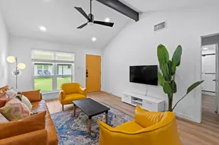 10601 Macmora Rd, Austin, TX 78758 - Photo 6