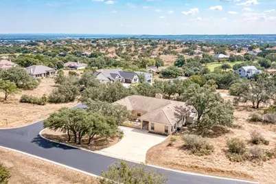 634 Broken Hills Drive, Horseshoe Bay, TX 78657 - Photo 2