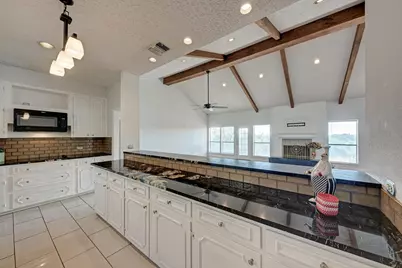 634 Broken Hills Drive, Horseshoe Bay, TX 78657 - Photo 8