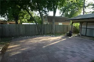 6702 Isabelle Dr, Austin, TX 78752 - Photo 14