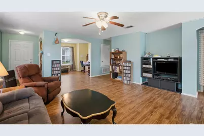 718 Blair Avenue, Bastrop, TX 78602 - Photo 6