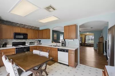 718 Blair Avenue, Bastrop, TX 78602 - Photo 10