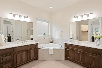 228 Lockhart Loop, Georgetown, TX 78628 - Photo 16