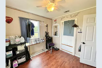 136 Fm 2239 Road, Paige, TX 78659 - Photo 8