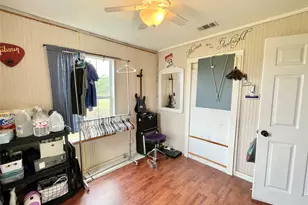 136 Fm 2239 Rd, Paige, TX 78659 - Photo 8