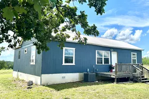 136 Fm 2239 Rd, Paige, TX 78659 - Photo 4