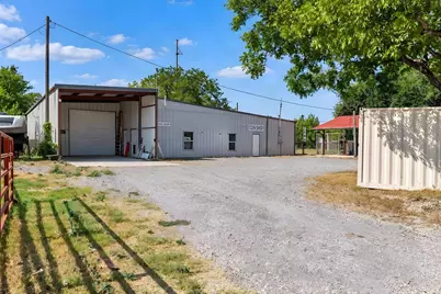 308 S Dalton Street, Bartlett, TX 76511 - Photo 2