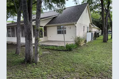 3013 Parker Drive, Georgetown, TX 78628 - Photo 16