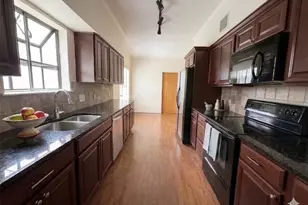 9804 Timber Ridge Pass, Austin, TX 78733 - Photo 4