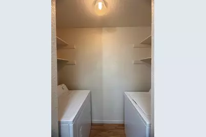 728 W San Antonio Street #728 B, Lockhart, TX 78644 - Photo 6