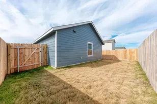 313 Marty Allen Loop, Jarrell, TX 76537 - Photo 28