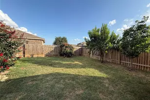 216 Continental Ave, Liberty Hill, TX 78642 - Photo 34