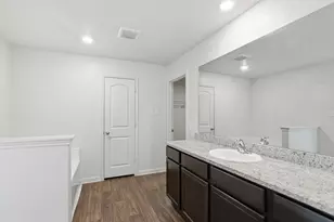 300 Hyacinth Way, Jarrell, TX 76537 - Photo 20