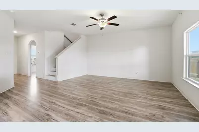 300 Hyacinth Way, Jarrell, TX 76537 - Photo 6