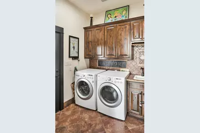 601 Strada Luca, Florence, TX 76527 - Photo 36