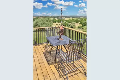 601 Strada Luca, Florence, TX 76527 - Photo 10