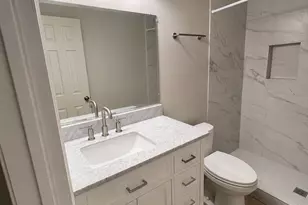 838 N Monroe St, La Grange, TX 78945 - Photo 6