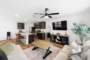 200 George Neggan Ln, Bastrop, TX 78602 - Photo 8