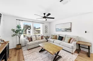 200 George Neggan Ln, Bastrop, TX 78602 - Photo 6