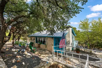 18307 E Lakeview Drive, Jonestown, TX 78645 - Photo 1
