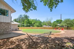 5604 Penick Dr, Austin, TX 78741 - Photo 40
