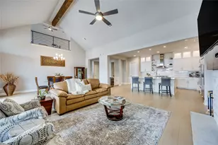 138 Evelyn Ct, Dripping Springs, TX 78620 - Photo 8