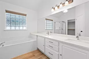 10318 Broomflower Dr, Austin, TX 78739 - Photo 18