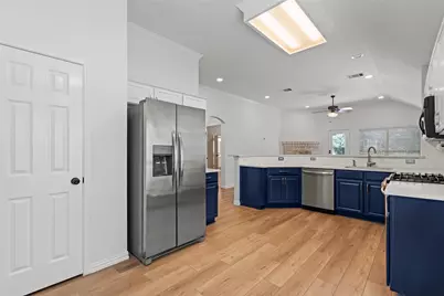 10318 Broomflower Drive, Austin, TX 78739 - Photo 10