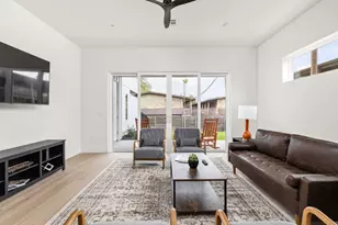 1402 Summit St, Austin, TX 78741 - Photo 8