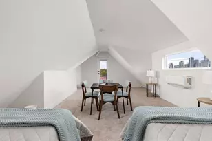 1402 Summit St, Austin, TX 78741 - Photo 22