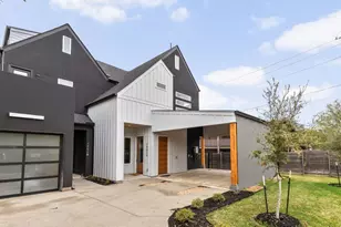 1402 Summit St, Austin, TX 78741 - Photo 2