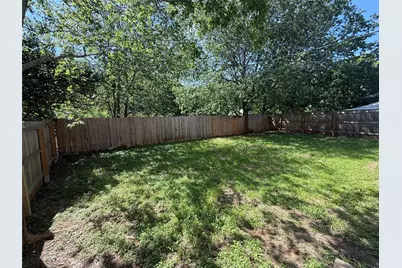 8508 Apple Carrie Cove #B, Austin, TX 78745 - Photo 10