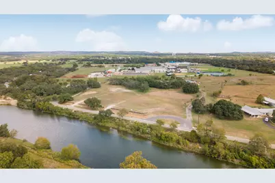 1426 River Run, Blanco, TX 78606 - Photo 20