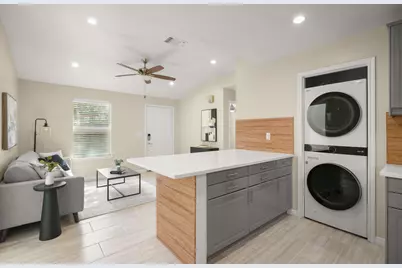 1705 E 14th Street #B, Austin, TX 78702 - Photo 12