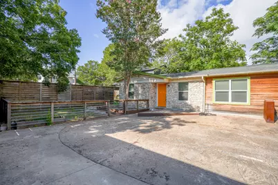 1705 E 14th Street #B, Austin, TX 78702 - Photo 22