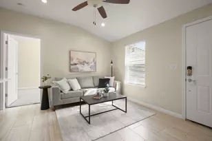 1705 E 14th St, Austin, TX 78702 - Photo 8