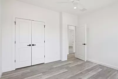 504 Walker Street, Smithville, TX 78957 - Photo 26