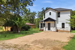 504 Walker St, Smithville, TX 78957 - Photo 28